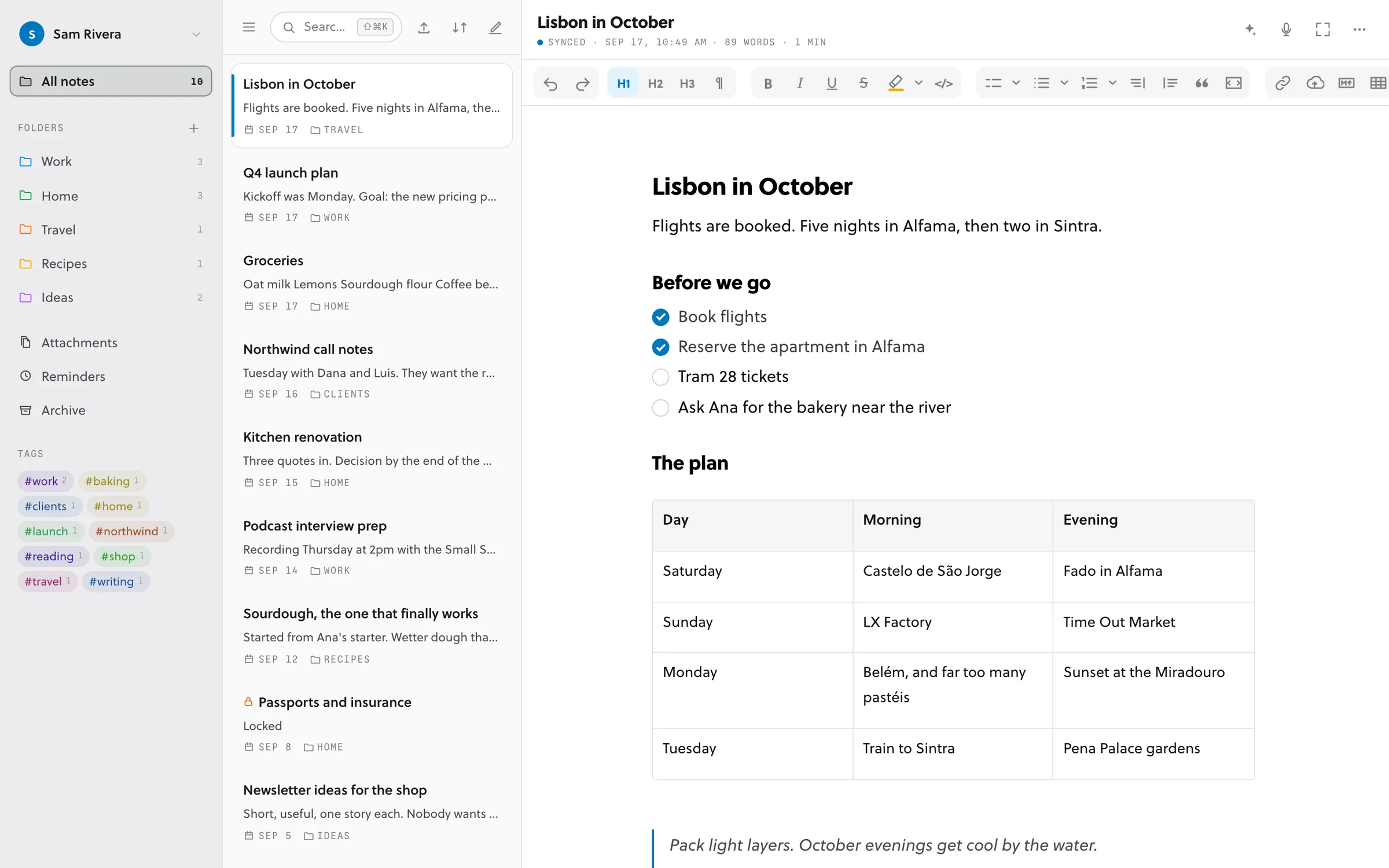 Scratchpad on a computer: folders on the left, a list of notes, and a note called Lisbon in October with a checklist and a day-by-day plan in a table.