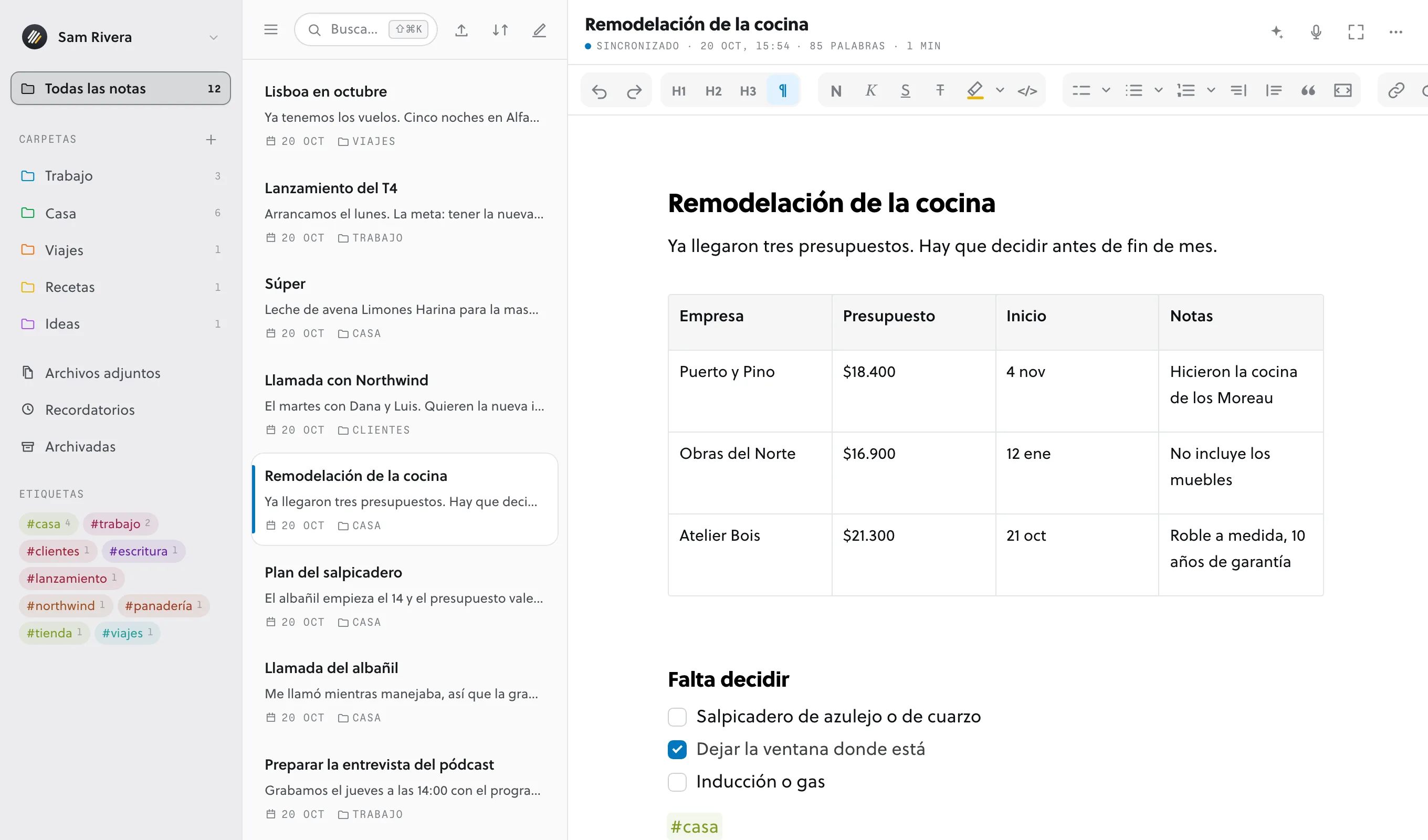 La ventana de Scratchpad, con las carpetas a la izquierda, las notas en el centro y la nota abierta a la derecha.