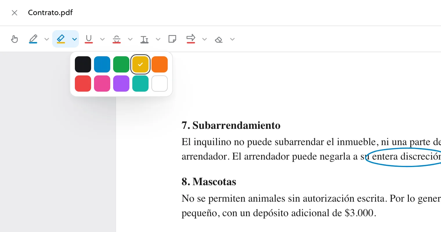 La flecha del resaltador abierta, con diez colores y el amarillo seleccionado.