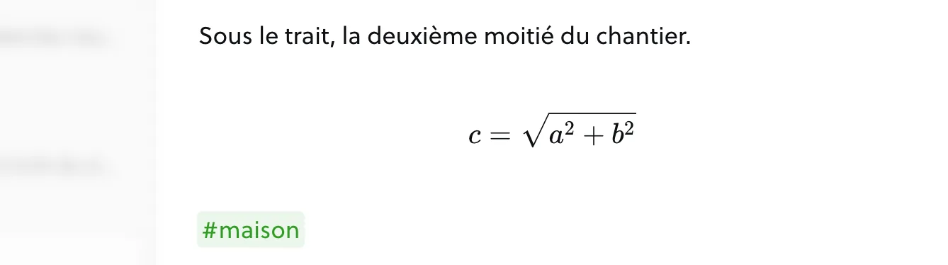 Une équation sur sa propre ligne, au milieu d’une note.